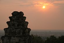 Sonnenuntergang &uuml;ber ANgkor