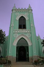 Kirche am Friedhof